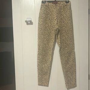 Giacomo jeans leopard pattern stretch size 8 40.5 inches long outside leg